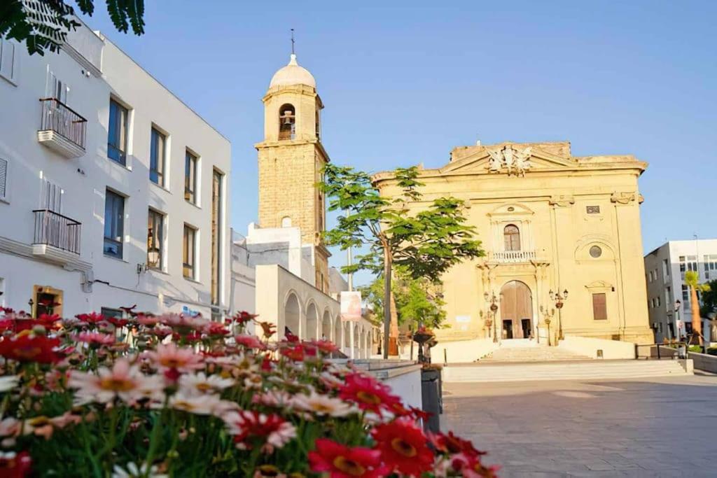 Ferienwohnung Enjoy The Historic Center Of Chiclana By C. Dreams Chiclana de la Frontera Exterior foto